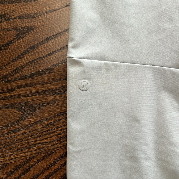 Lululemon light grey joggers - Picture 4 of 4